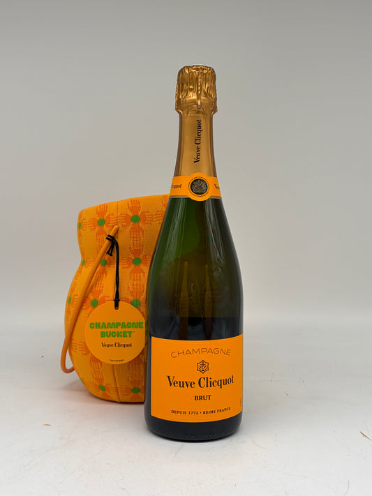 Veuve Clicquot Sun Holer